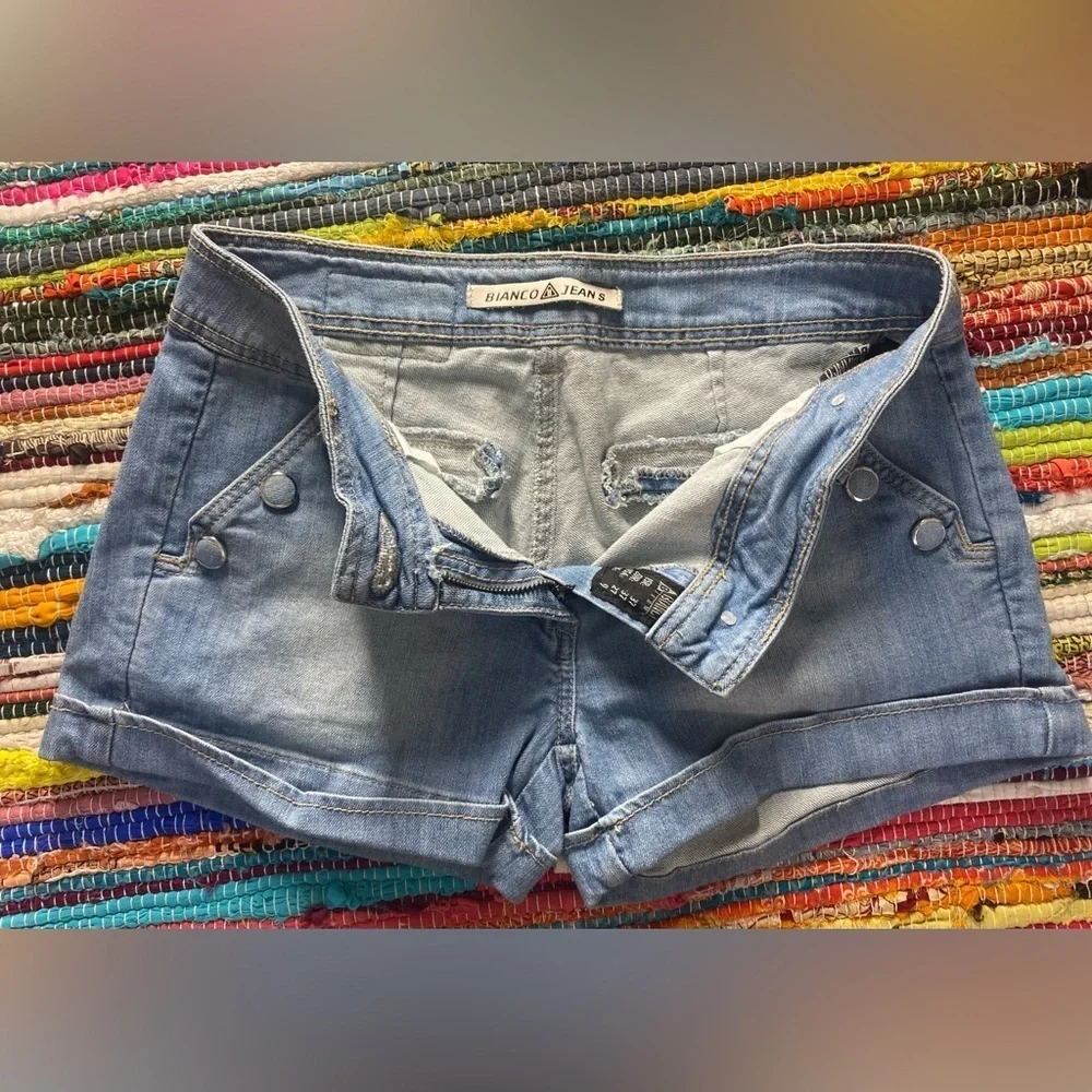 Bianco Shorts, Size 27, Denim w/Cuffs, 10.5” Long, 3” Inseam Pockets Vintage